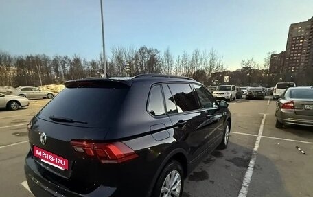 Volkswagen Tiguan II, 2020 год, 2 400 000 рублей, 11 фотография