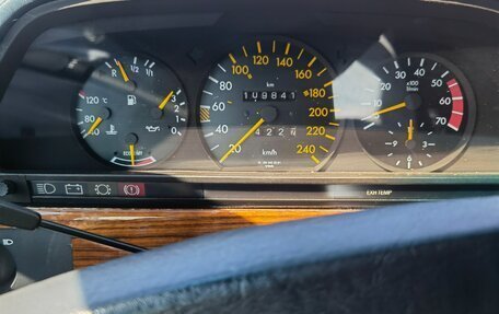 Mercedes-Benz S-Класс, 1984 год, 1 150 000 рублей, 3 фотография