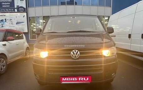 Volkswagen Caravelle T5, 2011 год, 1 600 000 рублей, 2 фотография