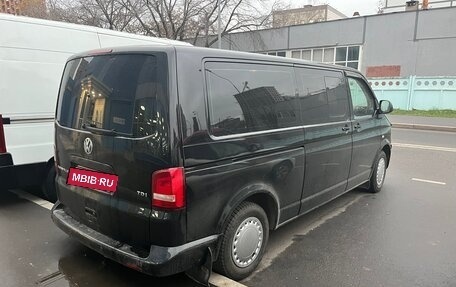 Volkswagen Caravelle T5, 2011 год, 1 600 000 рублей, 4 фотография