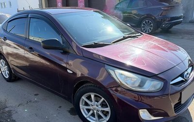 Hyundai Solaris II рестайлинг, 2011 год, 620 000 рублей, 1 фотография