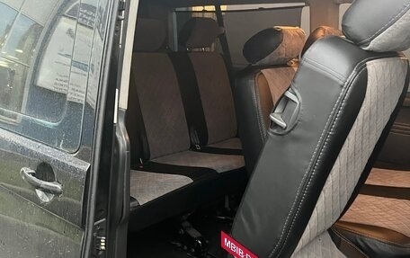 Volkswagen Caravelle T5, 2011 год, 1 600 000 рублей, 7 фотография