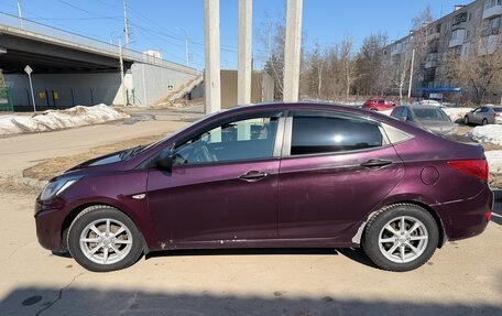 Hyundai Solaris II рестайлинг, 2011 год, 620 000 рублей, 3 фотография