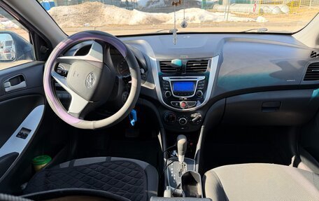 Hyundai Solaris II рестайлинг, 2011 год, 620 000 рублей, 7 фотография