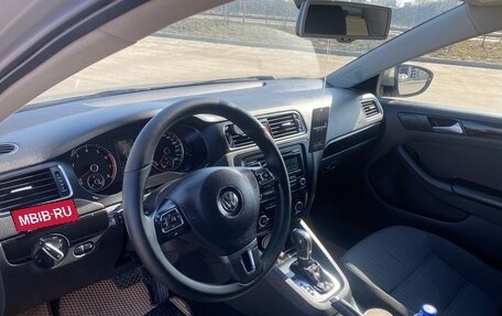 Volkswagen Jetta VI, 2012 год, 1 099 000 рублей, 7 фотография