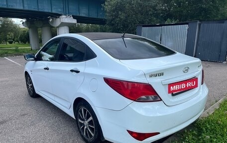 Hyundai Solaris II рестайлинг, 2014 год, 1 050 000 рублей, 4 фотография