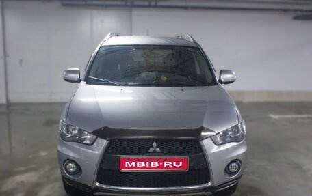 Mitsubishi Outlander III рестайлинг 3, 2010 год, 1 125 000 рублей, 1 фотография