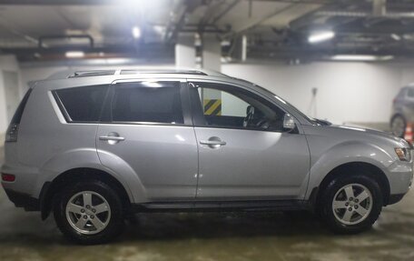 Mitsubishi Outlander III рестайлинг 3, 2010 год, 1 125 000 рублей, 7 фотография