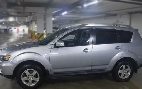 Mitsubishi Outlander III рестайлинг 3, 2010 год, 1 125 000 рублей, 2 фотография