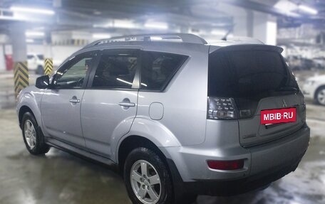 Mitsubishi Outlander III рестайлинг 3, 2010 год, 1 125 000 рублей, 4 фотография