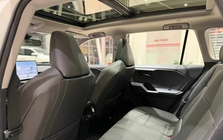 Toyota RAV4, 2026 год, 5 300 000 рублей, 15 фотография