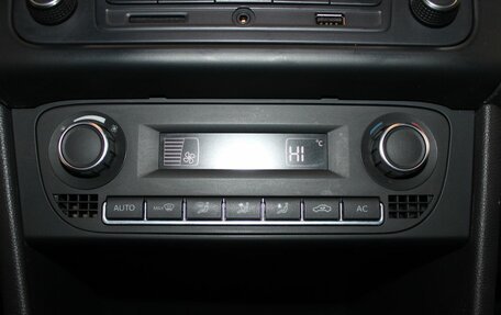 Volkswagen Polo VI (EU Market), 2013 год, 809 900 рублей, 15 фотография