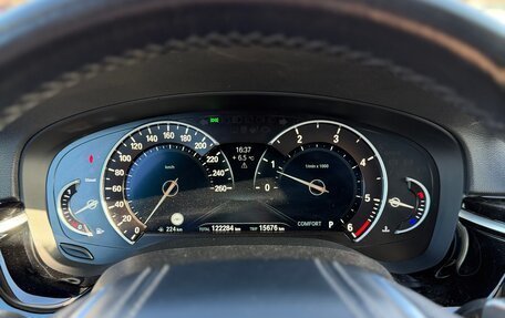 BMW 5 серия, 2019 год, 2 750 000 рублей, 18 фотография