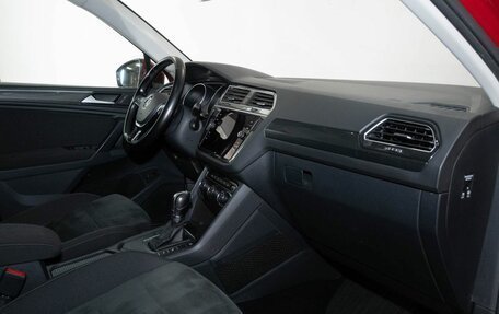 Volkswagen Tiguan II, 2019 год, 2 248 000 рублей, 6 фотография