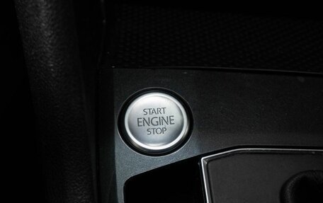 Volkswagen Tiguan II, 2019 год, 2 248 000 рублей, 15 фотография