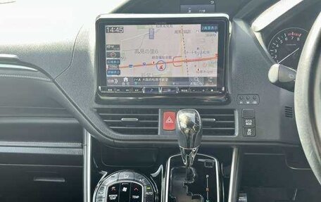 Toyota Esquire I, 2019 год, 2 030 000 рублей, 12 фотография