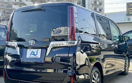 Toyota Esquire I, 2019 год, 2 030 000 рублей, 3 фотография