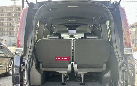 Toyota Esquire I, 2019 год, 2 030 000 рублей, 10 фотография