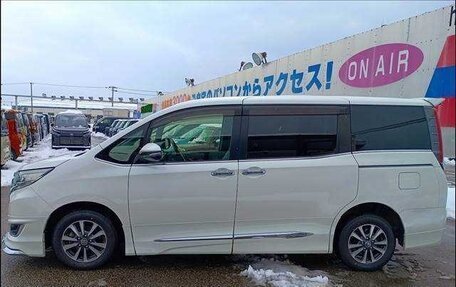 Toyota Esquire I, 2018 год, 1 990 000 рублей, 4 фотография