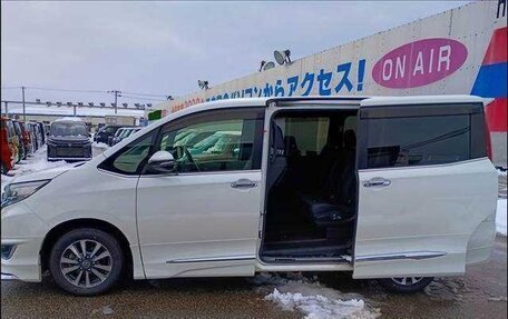 Toyota Esquire I, 2018 год, 1 990 000 рублей, 8 фотография