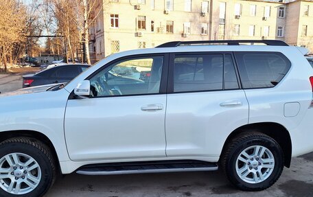 Toyota Land Cruiser Prado 150 рестайлинг 2, 2010 год, 2 899 000 рублей, 13 фотография