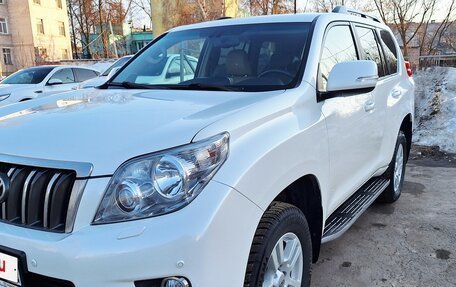 Toyota Land Cruiser Prado 150 рестайлинг 2, 2010 год, 2 899 000 рублей, 18 фотография