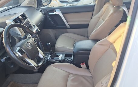 Toyota Land Cruiser Prado 150 рестайлинг 2, 2010 год, 2 899 000 рублей, 24 фотография