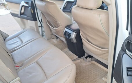 Toyota Land Cruiser Prado 150 рестайлинг 2, 2010 год, 2 899 000 рублей, 27 фотография