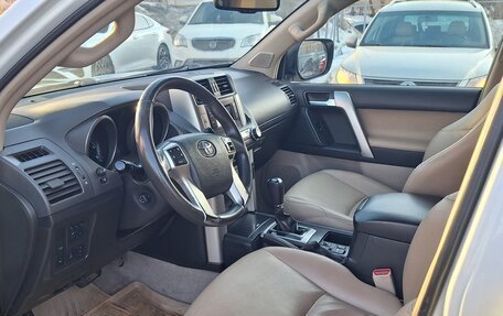 Toyota Land Cruiser Prado 150 рестайлинг 2, 2010 год, 2 899 000 рублей, 31 фотография