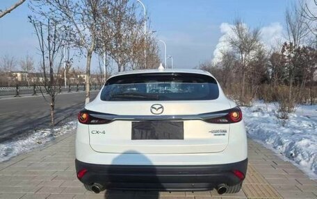 Mazda CX-4, 2023 год, 2 235 000 рублей, 5 фотография