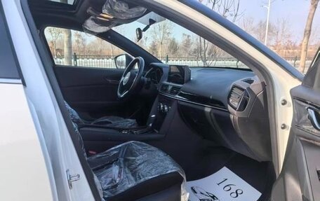 Mazda CX-4, 2023 год, 2 235 000 рублей, 9 фотография