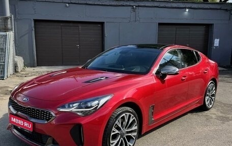 KIA Stinger I, 2018 год, 2 150 000 рублей, 1 фотография
