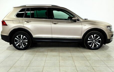 Volkswagen Tiguan II, 2019 год, 2 565 000 рублей, 4 фотография