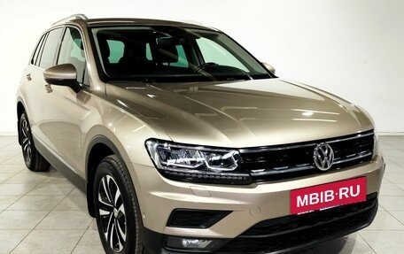 Volkswagen Tiguan II, 2019 год, 2 565 000 рублей, 3 фотография