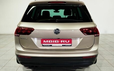 Volkswagen Tiguan II, 2019 год, 2 565 000 рублей, 6 фотография