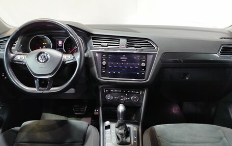 Volkswagen Tiguan II, 2019 год, 2 565 000 рублей, 15 фотография