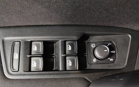 Volkswagen Tiguan II, 2019 год, 2 565 000 рублей, 22 фотография