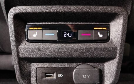 Volkswagen Tiguan II, 2019 год, 2 565 000 рублей, 25 фотография