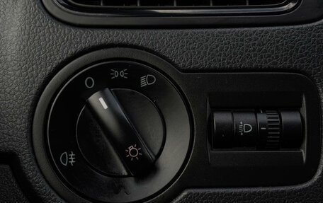 Volkswagen Polo VI (EU Market), 2015 год, 949 000 рублей, 16 фотография