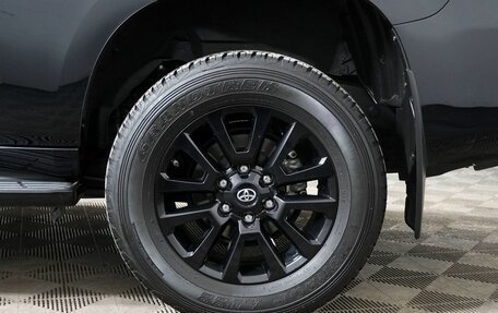 Toyota Land Cruiser Prado 150 рестайлинг 2, 2021 год, 7 400 000 рублей, 29 фотография