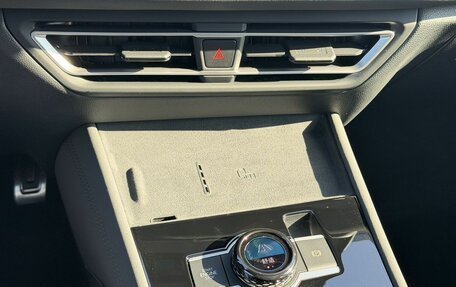 Volkswagen Tiguan, 2026 год, 4 950 000 рублей, 24 фотография