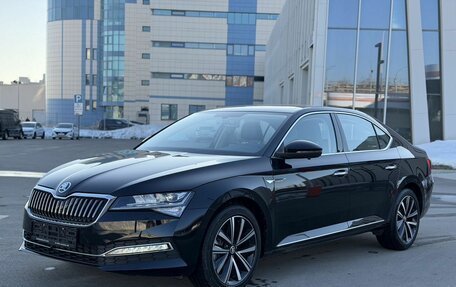 Skoda Superb III рестайлинг, 2025 год, 3 200 000 рублей, 3 фотография