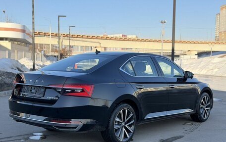 Skoda Superb III рестайлинг, 2025 год, 3 200 000 рублей, 6 фотография