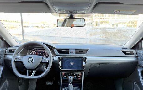 Skoda Superb III рестайлинг, 2025 год, 3 200 000 рублей, 23 фотография