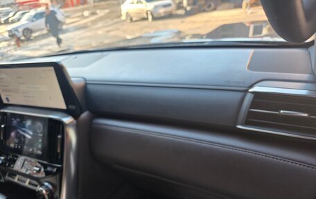 Lexus LX, 2022 год, 12 500 000 рублей, 14 фотография