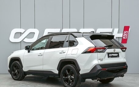 Toyota RAV4, 2021 год, 3 290 000 рублей, 2 фотография