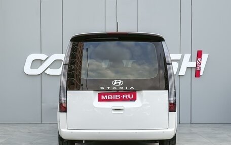 Hyundai Staria, 2024 год, 5 690 000 рублей, 4 фотография