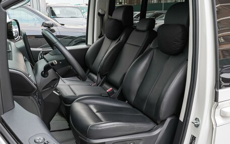 Hyundai Staria, 2024 год, 5 690 000 рублей, 10 фотография