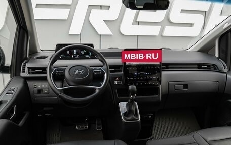 Hyundai Staria, 2024 год, 5 690 000 рублей, 6 фотография