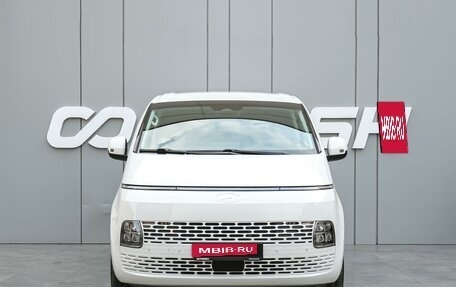 Hyundai Staria, 2024 год, 5 690 000 рублей, 3 фотография